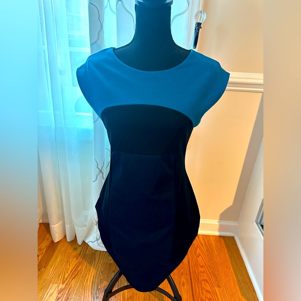 Dress 😍Banana Republic-color block midi dress